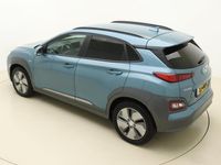 tweedehands Hyundai Kona EV Premium 64 kWh | BTW auto | Lederen bekleding | Dodehoek detectie | Navigatie | Achteruitrijcamera | 100% Électric