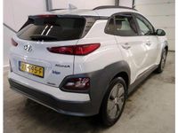 tweedehands Hyundai Kona EV Premium 64 kWh 100%EV. *€2.000,- SUBSIDIE* / Na