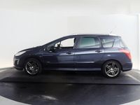 tweedehands Peugeot 308 SW VTi Sportium | Panoramadak | Trekhaak