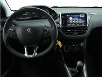 tweedehands Peugeot 208 1.2 PureTech Signature | Navigatie | Cruise contro