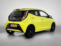 Occasion Toyota Aygo X-cite 69 PK (50 kW) 2016 Geel Hatchback