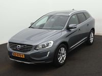 tweedehands Volvo XC60 FWD R-Design 190pk Automaat | Achteruitrijcamera | Glazen Panorama-Dak | Parkeersensor Voor | Voorstoelen Verwarmd | Bluetooth