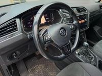 tweedehands VW Tiguan 2.0 TSI 4Motion R-Line 190PK DSG Navigatie / Car P