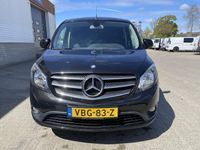 tweedehands Mercedes Citan 111 CDI Euro 6 BlueEFFICIENCY / Vaste prijs rijklaar ¤ 14.950 ex btw / lease vanaf ¤ 274 / zwart metallic / airco / cruise / navigatie / achteruit rijcamera / trekhaak !