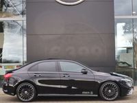 tweedehands Mercedes A180 AMG Line | Panoramadak | Trekhaak | Keyless | Mult