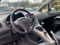 tweedehands Toyota Auris 2.2 D-4D Executive Business 177PK! 6-bak! Leer! Tr