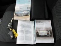 tweedehands Toyota Avensis Wagon 1.8 VVTi 147pk Business ECC/Cruise/Navi/Stoelverw/Trekhaak