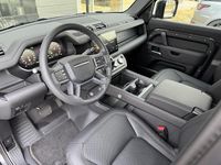 Occasion Land Rover Defender SE Dynamic 300 PK (220 kW) 2025 Grijs SUV