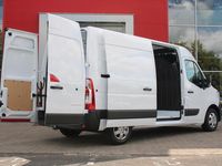 tweedehands Renault Master T35 2.3 dCi 135PK L2H2 WORK EDITION 3-ZITS | TREKHAAK | NAVI | CAMERA | DODEHOEK BEWAKING | AIRCO | CRUISE |