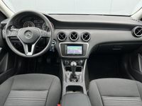 tweedehands Mercedes A180 Ambition Navigatie/18inch/Bluetooth.