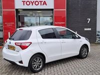 Occasion Toyota Yaris Hybrid 101 PK (74 kW) 2020 Wit Hatchback