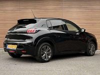 Occasion Peugeot e-208 Allure 100 kW (136 PK) 2022 Zwart (metallic) Hatchback