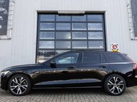 tweedehands Volvo V60 2.0 T6 Recharge AWD R-Design ✅Leder✅Trekhaak✅CAM