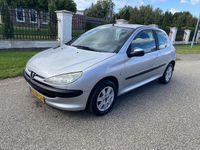 Occasion Peugeot 206 75 PK (55 kW) 2003 Grijs Hatchback