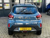 tweedehands Dacia Spring Extreme 27 kWh LET OP DEMO BTW AUTO ,VRAAG NAAR DE HUIDIGE KILOMETERSTAND