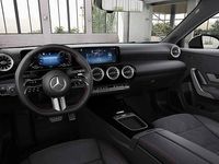 Nieuw Mercedes A250 Business 163 PK (119 kW) 2026 Zilver Hatchback
