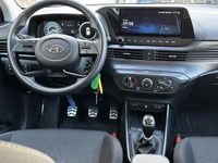tweedehands Hyundai Bayon 1.0 T-GDI Comfort Smart / Navigatie + Apple Carplay/Android Auto / Achteruitrijcamera / Cruise Control / Lichtmetalen Velgen 16" / Airco /