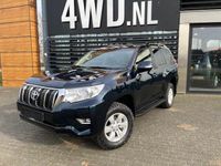 tweedehands Toyota Land Cruiser 2.8 D-4D AUT 5 DRS SWVAN CUSTOM EDITION LEDER NAVI CLIMA CRUISE ¤ 52900 EXCL 1E registratie auto fiscaal voordelig grijs kenteken side window van