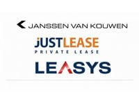 Nieuw Jeep Avenger Summit 110 PK (80 kW) 2026 Grijs SUV