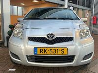 Occasion Toyota Yaris Cool 69 PK (50 kW) 2011 Grijs (metallic) Hatchback