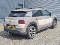 tweedehands Citroën C4 Cactus 1.2 PureTech Shine | Navigatie | Parkeersensoren