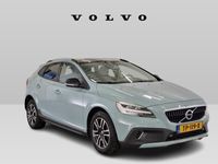 tweedehands Volvo V40 CC T3 Polar+ Luxury #AmazonBlue!! #Panorama #Keyless #Harman/Kardon #Uniek!!