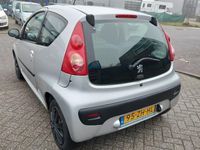 Occasion Peugeot 107 68 PK (50 kW) 2008 Grijs (metallic) Hatchback