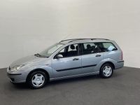 Occasion Ford Focus 101 PK (74 kW) 2004 Grijs Stationwagen