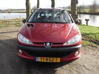 tweedehands Peugeot 206 1.4 Generation, Airco, Nwe apk