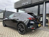 Nieuw Mazda 3 Takumi-Line 186 PK (136 kW) 2025 Jet black (donker zwart) Hatchback