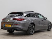 tweedehands Mercedes CLA200 Shooting Brake Luxury Line Panorama dak