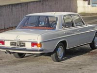 tweedehands Mercedes W115 220 (W115)automatic