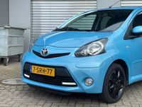 tweedehands Toyota Aygo 1.0 VVT-i Dynamic Blue Airco eerste eigenaar