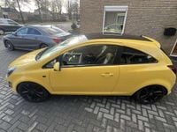 Occasion Opel Corsa 87 PK (63 kW) 2011 Geel Hatchback