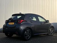 Occasion Toyota Yaris Hybrid 2021 Grijs (metallic) Hatchback