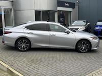 Occasion Lexus ES300H Business Edition 218 PK (160 kW) 2024 Grijs Sedan