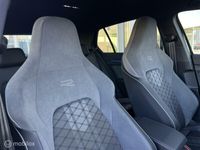 tweedehands VW Golf VIII 1.5 TSI Highline Business 3x R-Line / Head up / standkache