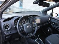 tweedehands Toyota Yaris 1.5 Hybrid Premium Panoramadak Navi Camera Trekh.