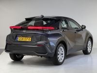 Occasion Toyota C-HR Active 140 PK (102 kW) 2024 Grijs SUV