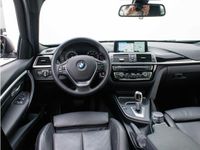 tweedehands BMW 320 320 i High Exec. Sport Line