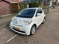 tweedehands Toyota iQ 1.0 VVTi Comfort 1-eigenaar NAP Airco White Metall