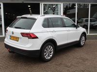 tweedehands VW Tiguan 1.5 TSI Comfortline Business//TREKHAAK//NAVI!!