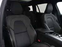 tweedehands Volvo V60 B4 R-Design | Panoramadak | Trekhaak | 360° Camera