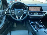 tweedehands BMW 501 X5 xDrive30dPK Grijs Kenteken ACC Panoramadak Standkachel Head-Up Sportstoelen Memory