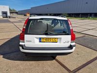 tweedehands Volvo V70 2.5 T AWD Comfort Line