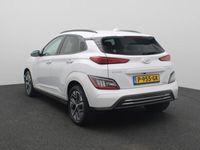 tweedehands Hyundai Kona EV Premium 64 kWh / Head-Up / Keyless / Elekr.stoe