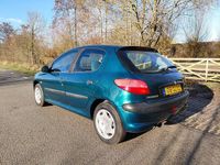 Occasion Peugeot 206 75 PK (55 kW) 2001 Groen (metallic) Hatchback