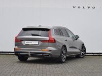 tweedehands Volvo V60 B5 250PK Automaat Inscription / Adaptieve Cruise Control / Pilot Assist / Apple Carplay / Harman Kardon Audio / BLIS / Semi-elektrisch inklapbare trekhaak /