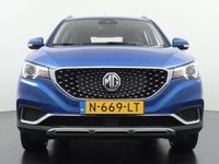 tweedehands MG ZS EV Luxury 45 kWh RIJKLAARPRIJS | 2E PAASDAG GEOPEND | 12MND BOVAG GARANTIE | TOPSTAAT!