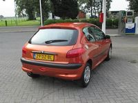 Occasion Peugeot 206 75 PK (55 kW) 2000 Oranje Hatchback